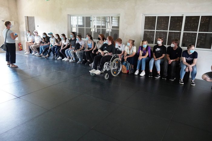 67_-_Birkenau_15_Waschraeume.JPG 67_-_Birkenau_15_Waschraeume.JPG